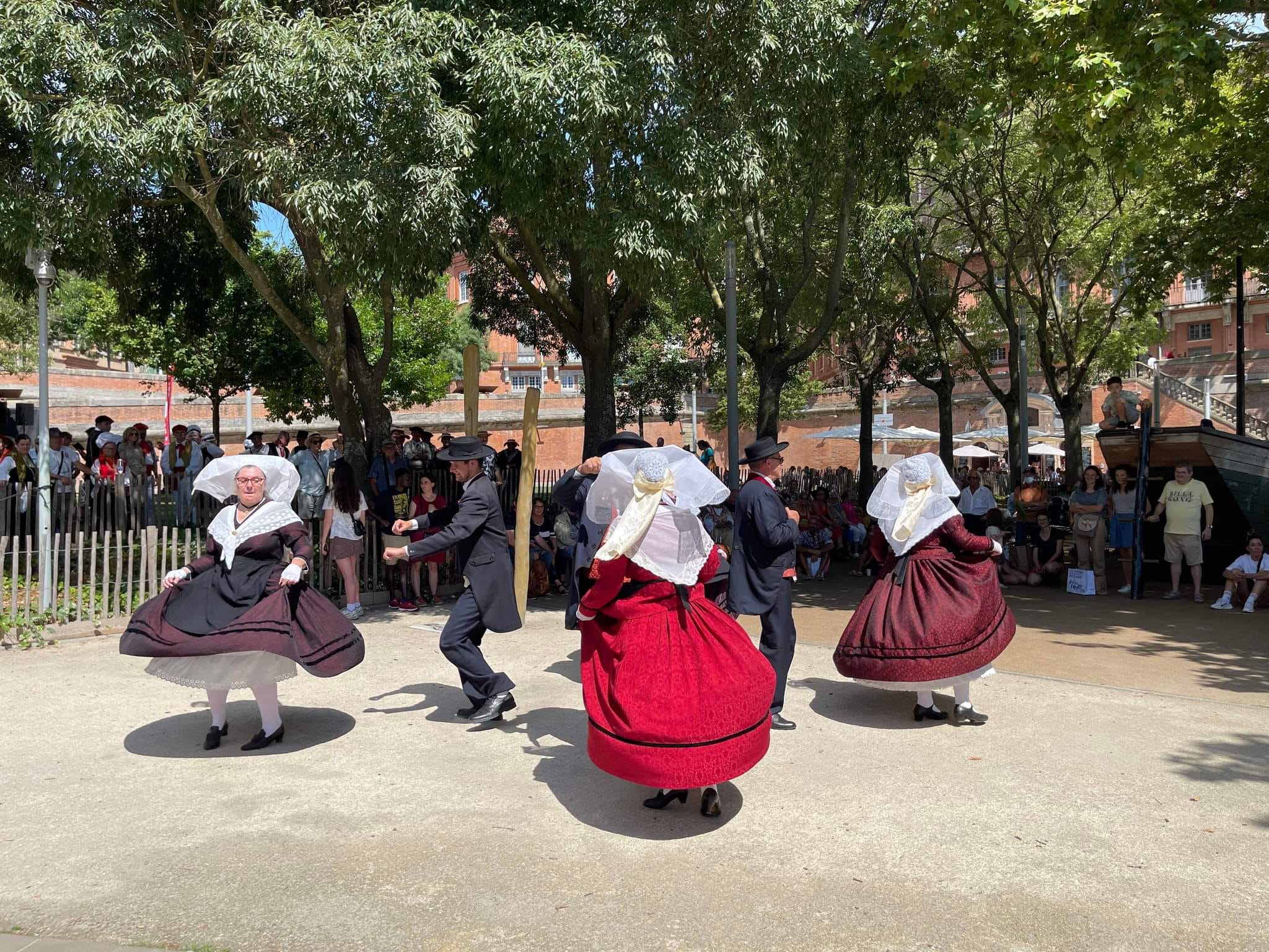 Les visiteurs du soir : Spectacle de l'Escaula Dau Mont-Gargan