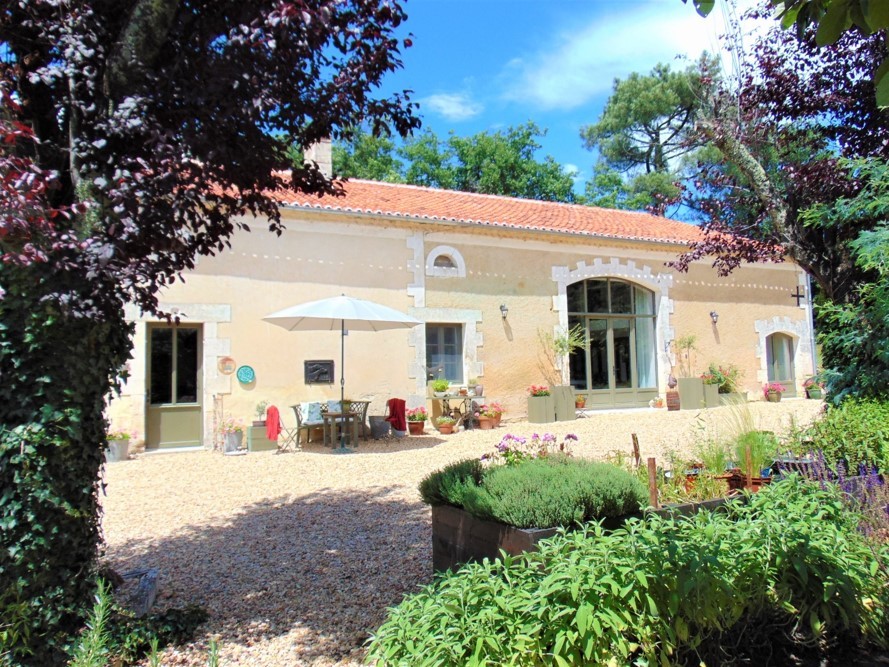 Chambres d'hôte La Maison Verte  France Nouvelle-Aquitaine Dordogne Siorac-de-Ribérac 24600