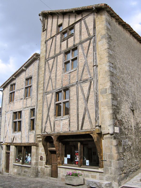 Maison des antiquaires  France Nouvelle-Aquitaine Deux-Sèvres Parthenay 79200