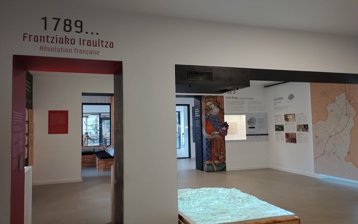 Visite du centre d'interprétation Mehaka sur la Basse Navarre et du village de Baigorri en français., Saint-Étienne-de-Baïgorry - photo 4