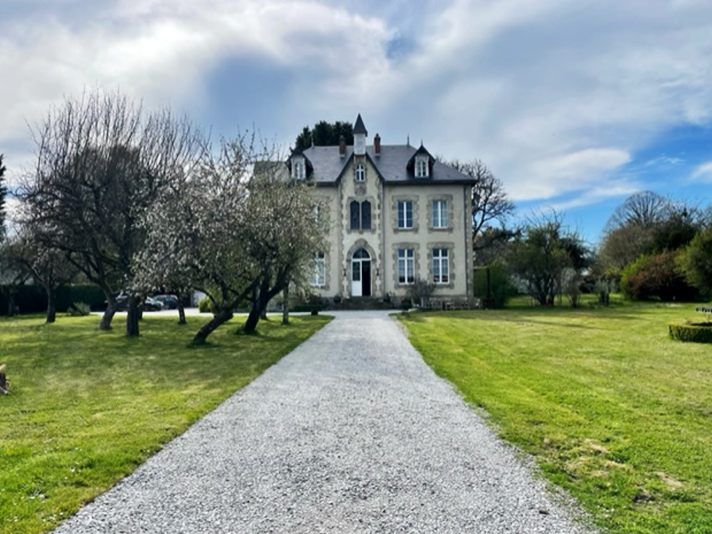 Chambres d'Hôtes "Villa Vallière" null France null null null null