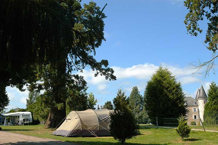 Castel Camping “Chateau de Leychoisier” null France null null null null
