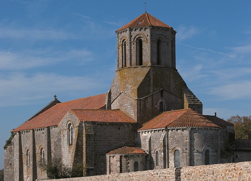 Eglise Saint-Pierre, Eglise Ouverte et Accueillante  France Nouvelle-Aquitaine Deux-Sèvres Parthenay 79200