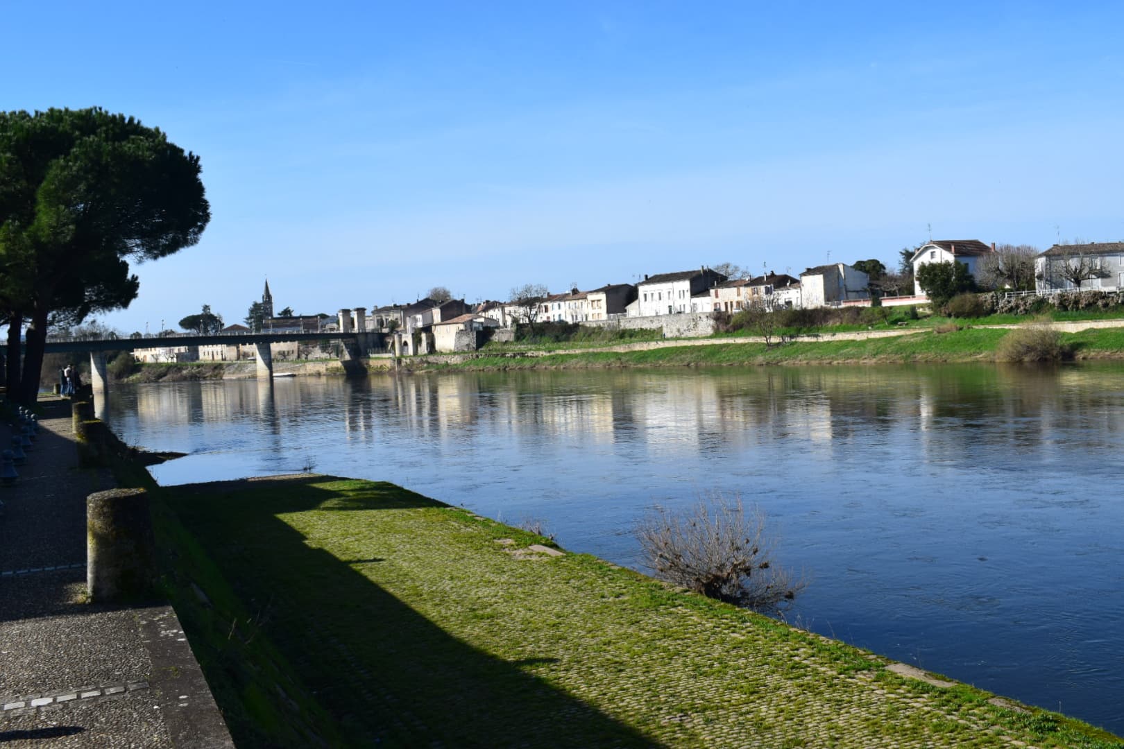 "Sur les pistes de Robin " la Dordogne à Sainte-Foy-La-Grande