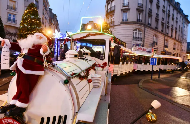Le Petit Train et les Illuminations de Noël - Limoges null France null null null null