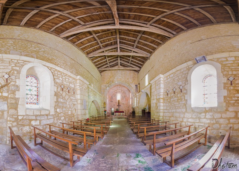 Eglise Saint-Pierre-et-Saint-Paul  France Nouvelle-Aquitaine Dordogne Bussac 24350