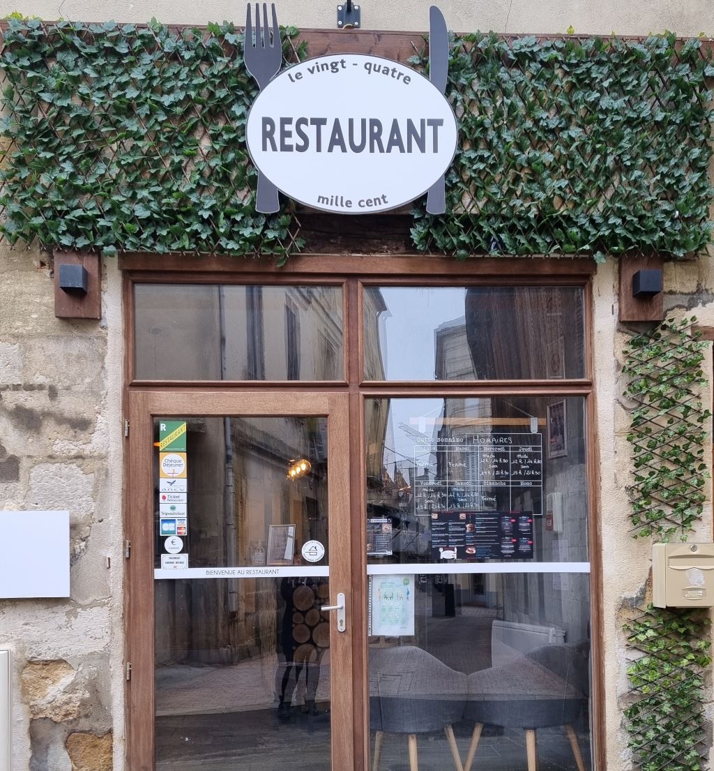 Le vingt-quatre mille cent