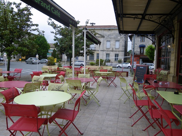 Le Grand café