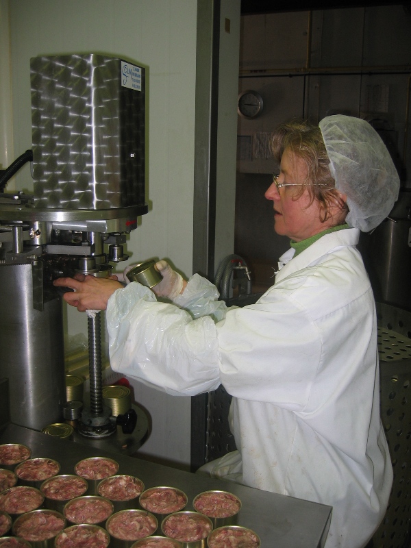 Produits cuisinés à base de canards et d'oies - La petite Périgourdine  France Nouvelle-Aquitaine Dordogne Saint-Astier 24110