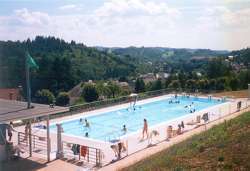 Piscine municipale d'été de Corrèze null France null null null null