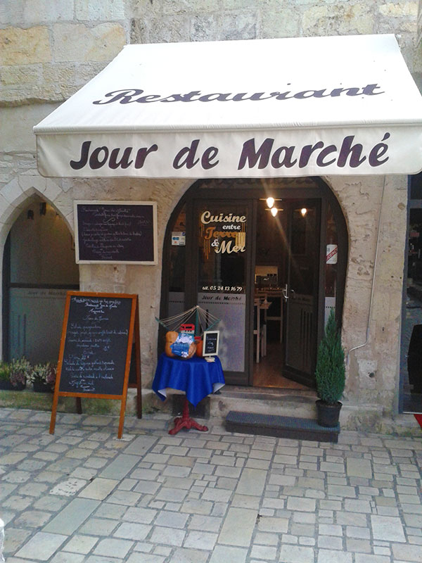 Jour de Marché  France Nouvelle-Aquitaine Dordogne Périgueux 24000