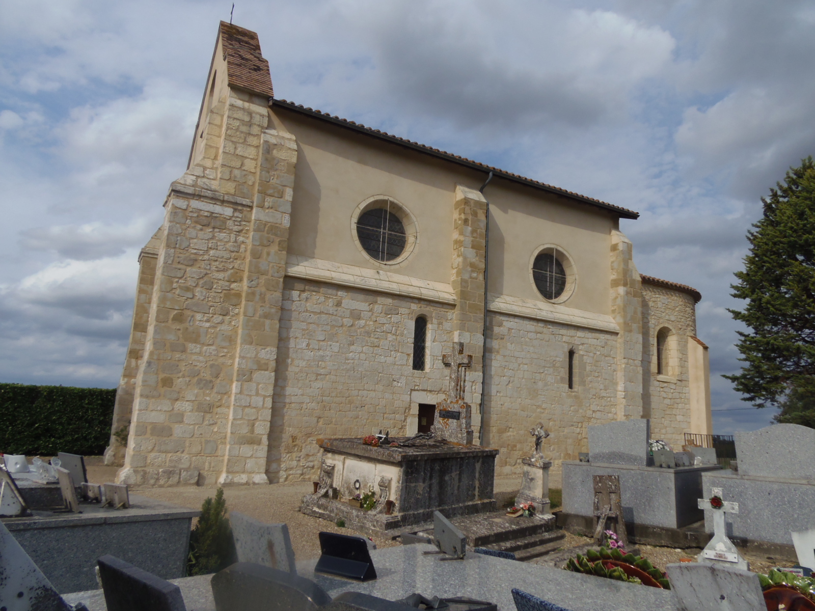 Eglise Saint-Laurent de Salabès  France Nouvelle-Aquitaine Lot-et-Garonne Montignac-de-Lauzun 47800