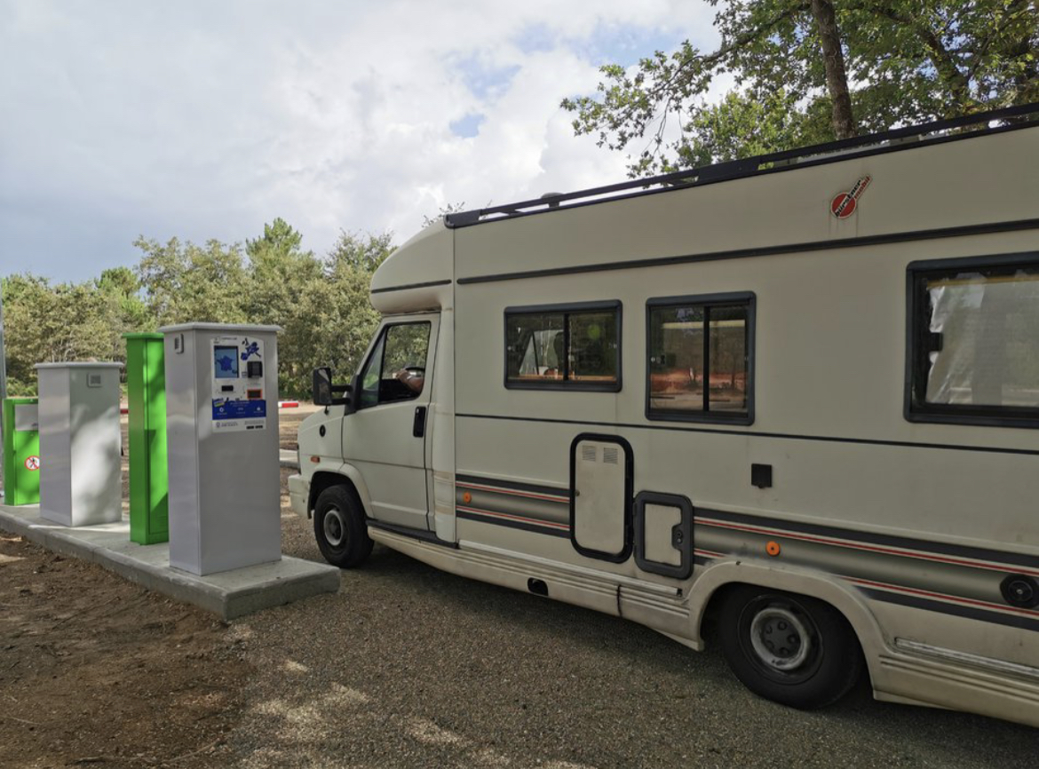 Aire de camping car park null France null null null null