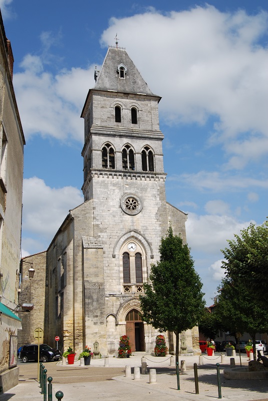 Terra Aventura : Une cloche sonne, sonne...  France Nouvelle-Aquitaine Dordogne Thiviers 24800