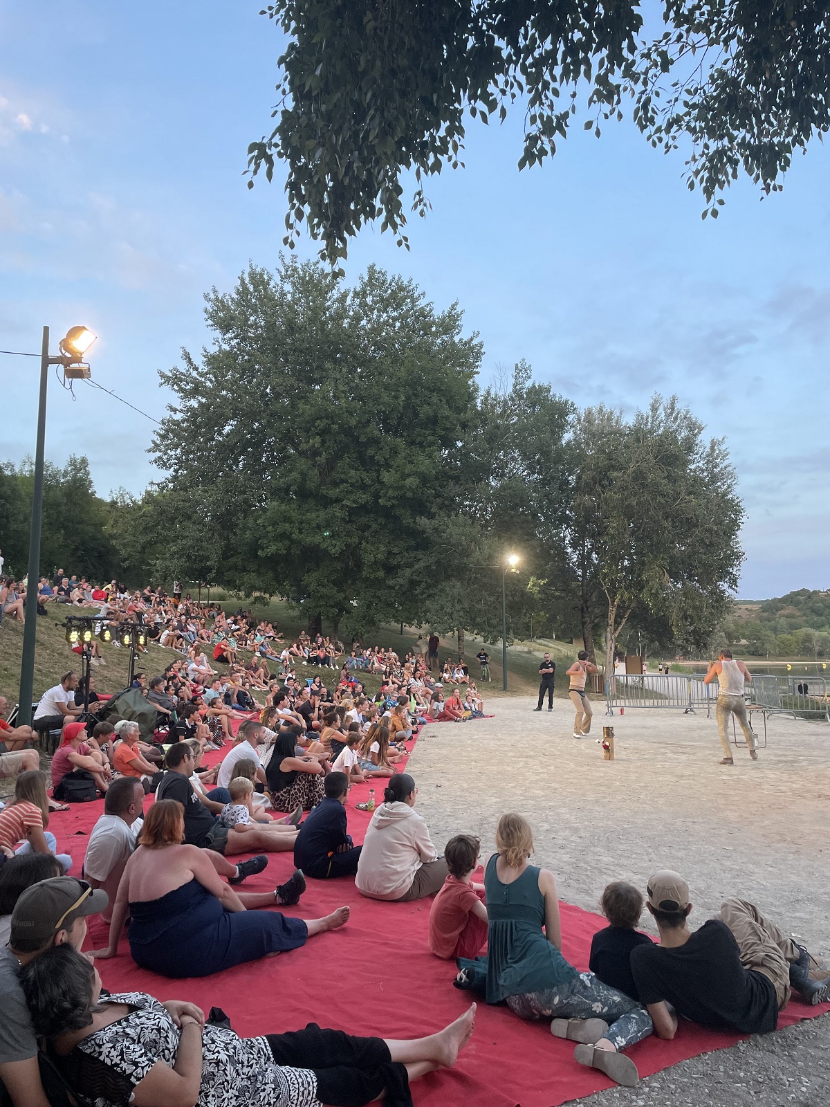 Jeudi du Causse : Compagnie Tout par terre "Aux petits rognons"