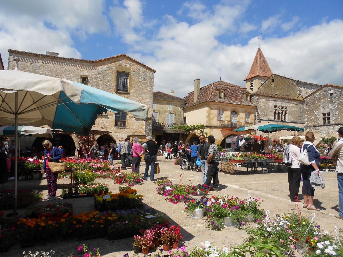 Boucle des remparts Monpazier, Villes et villages fleuris  France Nouvelle-Aquitaine Dordogne Monpazier 24540