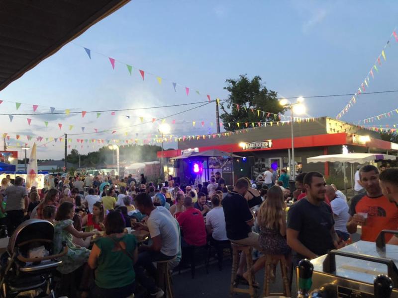 Marché nocturne à St Martin Lacaussade
