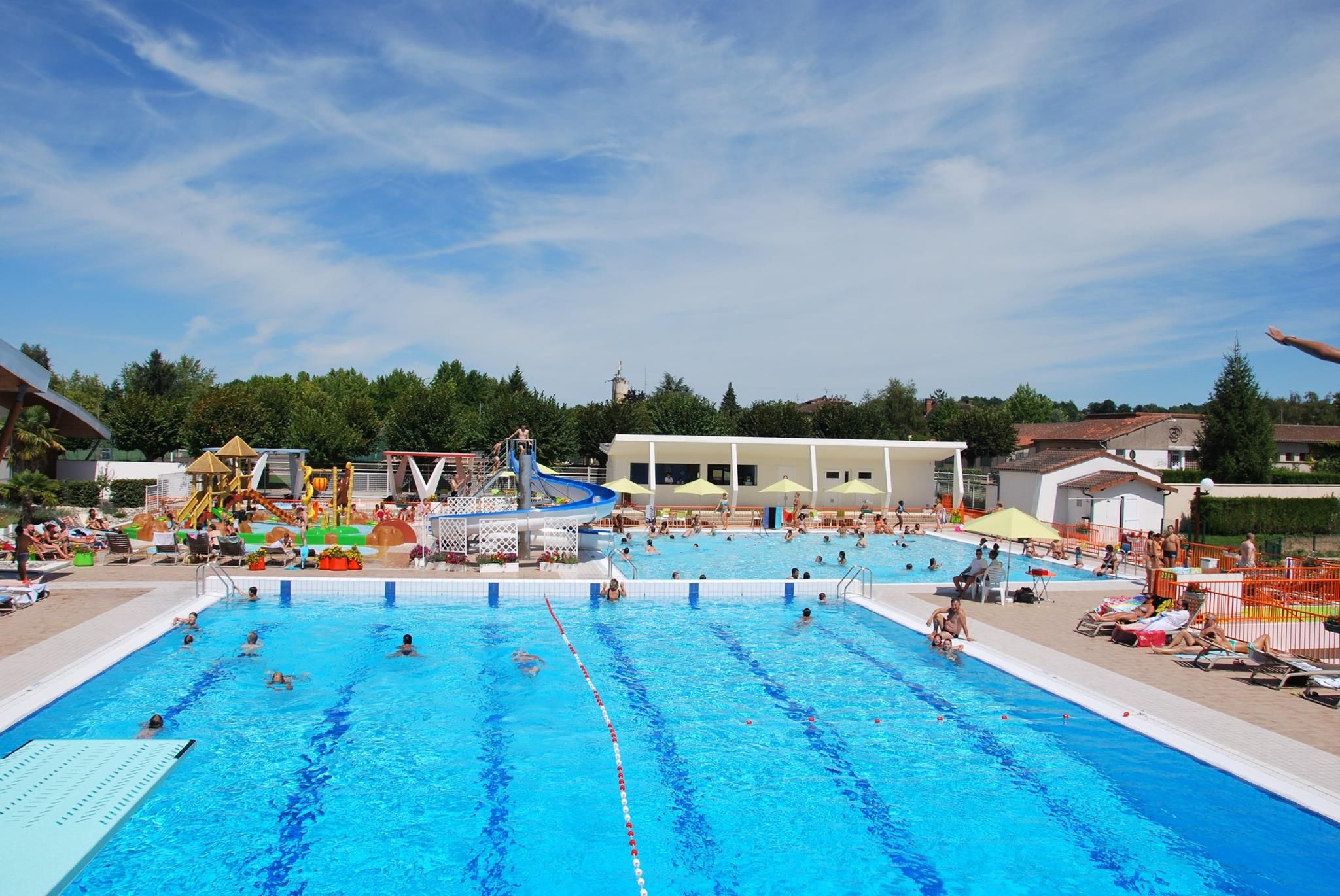 Centre aqua-récréatif L'Aïga Bluïa piscine null France null null null null