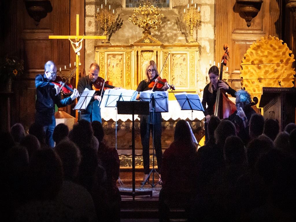 Concert du Paris Symphonic Orchestra en l'Eglise Ste Anne (1/1)