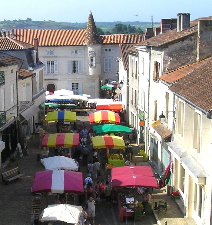 Marché de Saint-Astier (1/1)