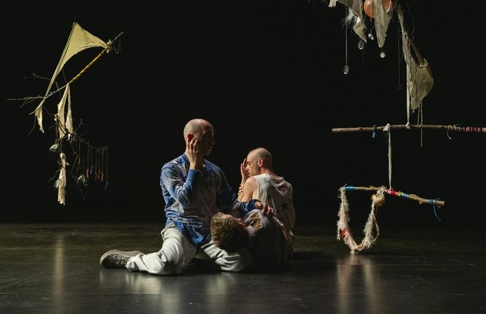 Théâtre de l'Odysée - Soirée d'ouverture, emot ...