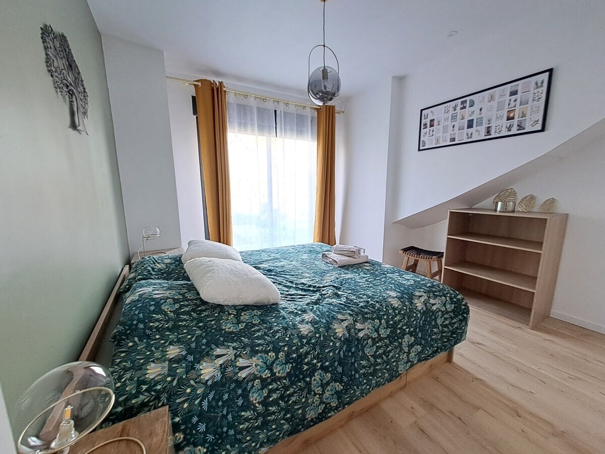 Domaine d'Écoline - Cocon - Chambre du rez-de-chaussée avec lit double