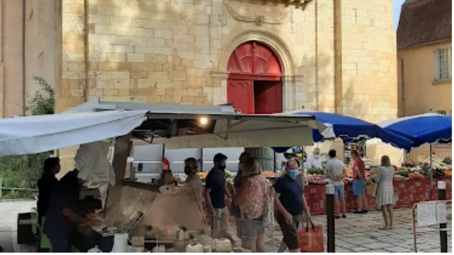 Marché du lundi à Sainte Alvère