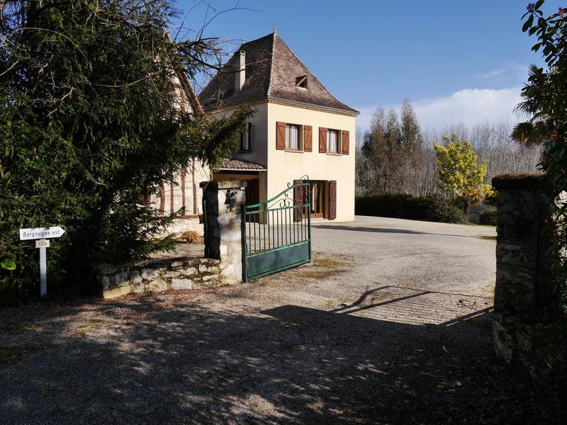 Gîte Bergougne - Est