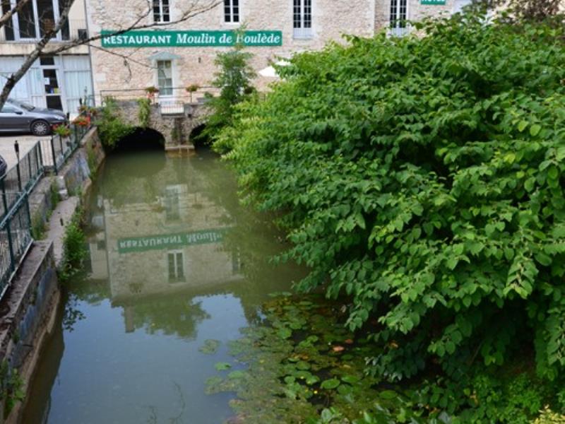 Monflanquin, la promenade des châteaux de la Lède