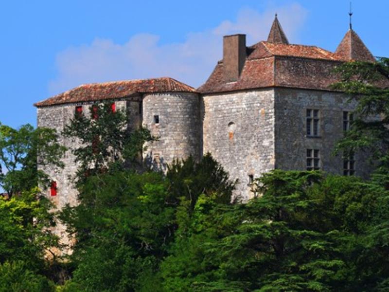 Monflanquin, la promenade des châteaux de la Lède