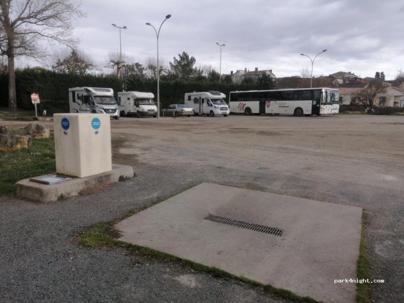 Aire de camping-cars de Villeréal