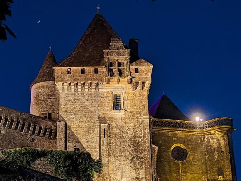 Visite nocturne du château de Biron