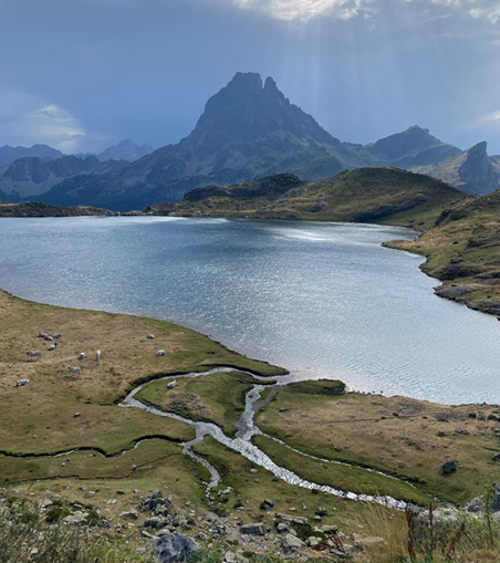 Regards croisés sur les lacs des Pyrénées face au changement climatique 