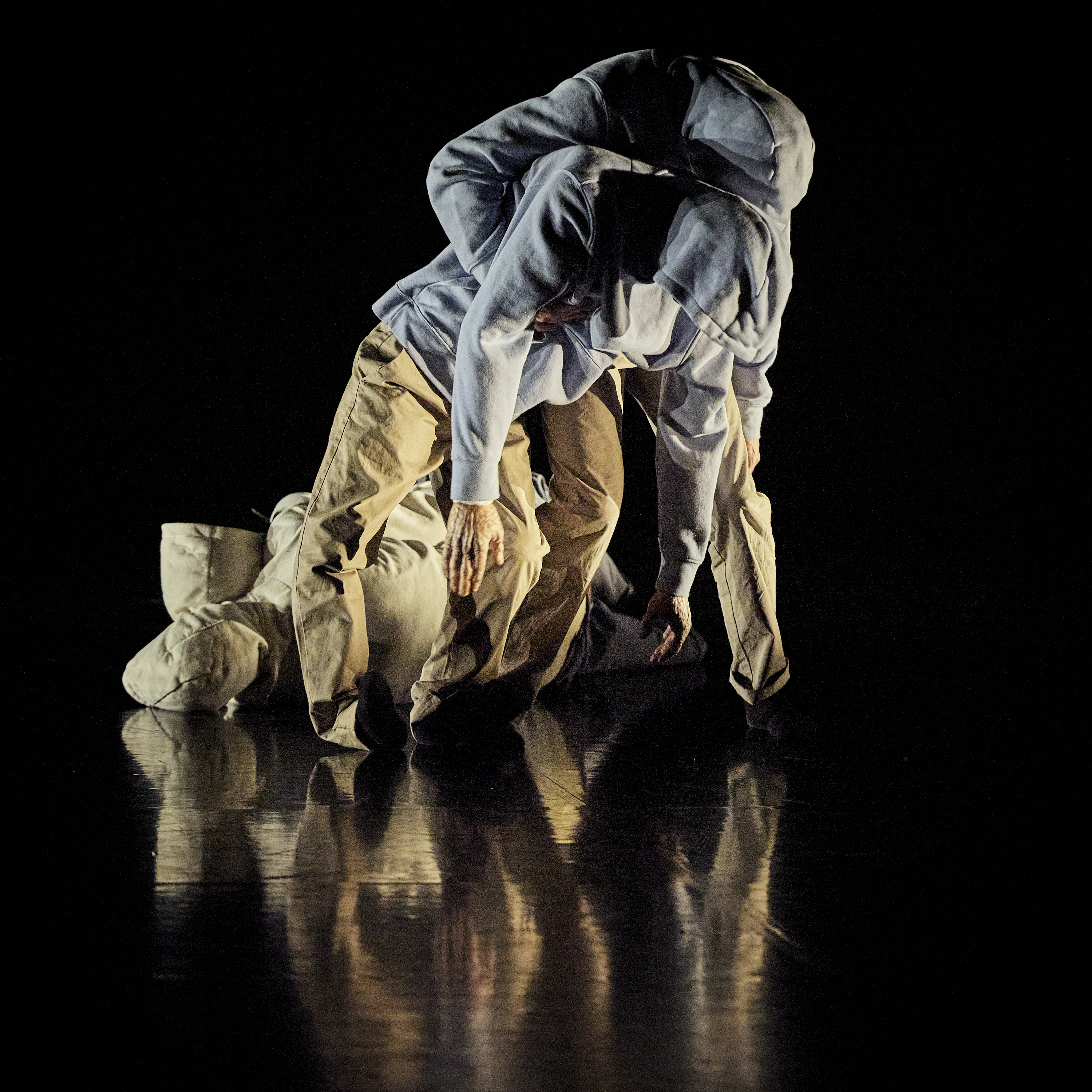 Agora Pôle National Cirque - SEUIL [création]  ...