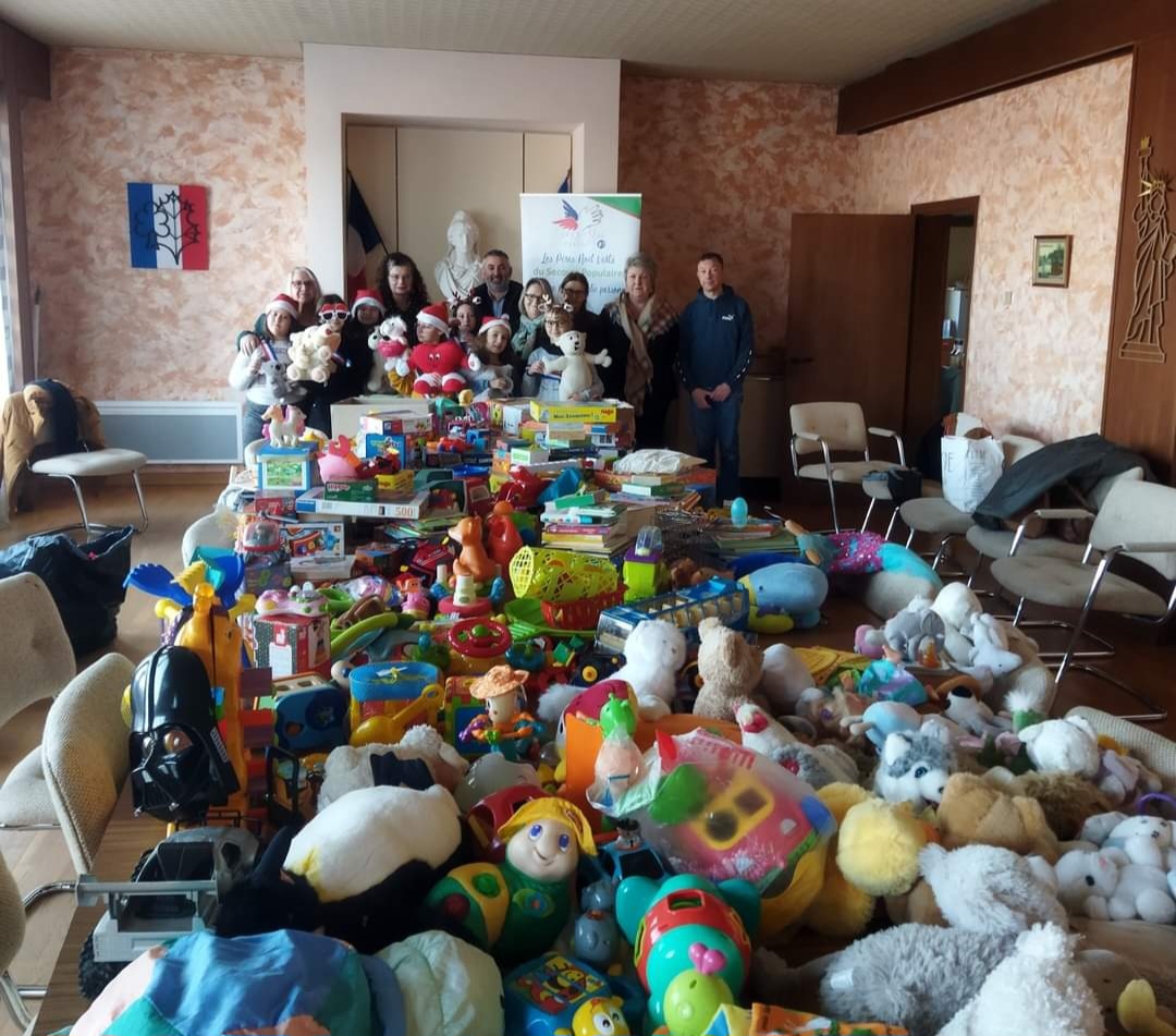 Collecte de jouets organisée par le CMJ pour le Secours Populaire