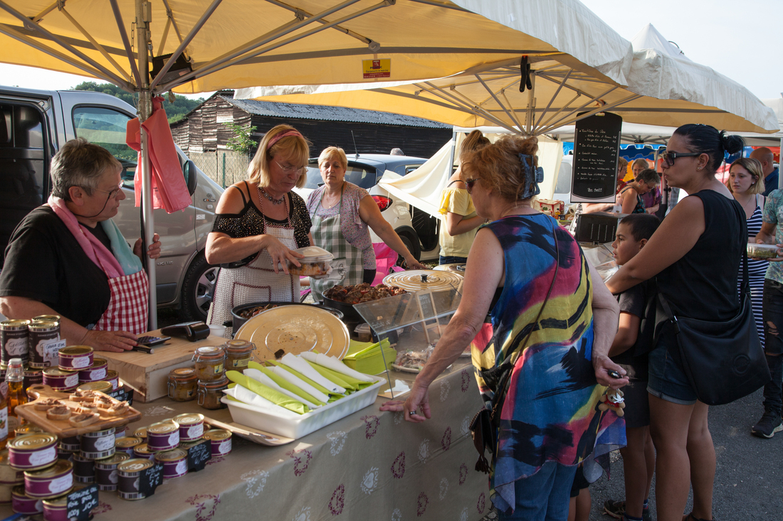 Marché gourmand de Saint-Crépin-et-Carlucet