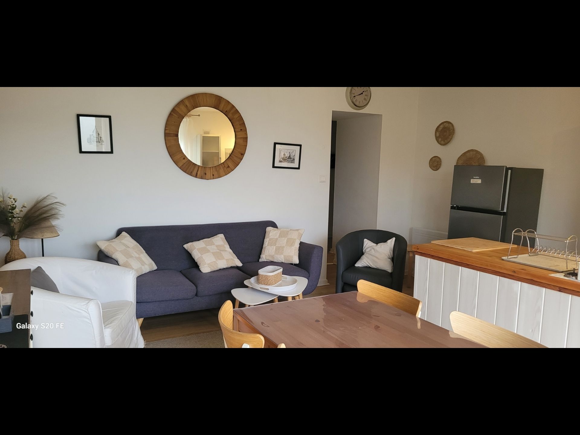 Mme Isabelle Frugier