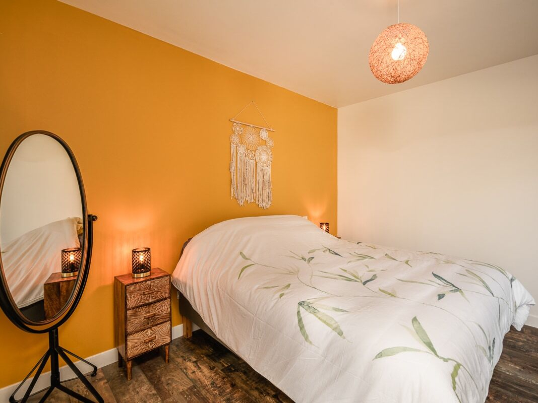 Domaine d'Écoline - Le Patio - Chambre avec lit double