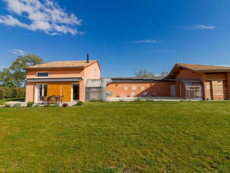 L'Ostau dens la prada