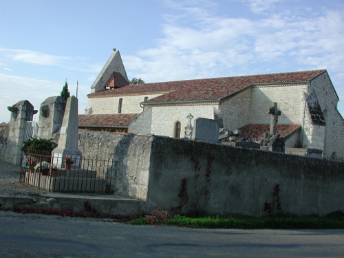Saint-Pierre-de-Clairac, dans la vallée de la  ...