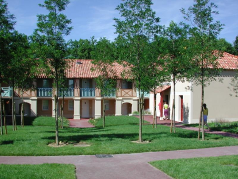 Monflanquin, la promenade des châteaux de la Lède