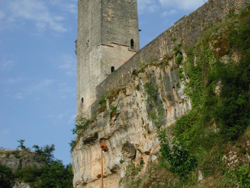 Gavaudun, dans la vallée de la Lède