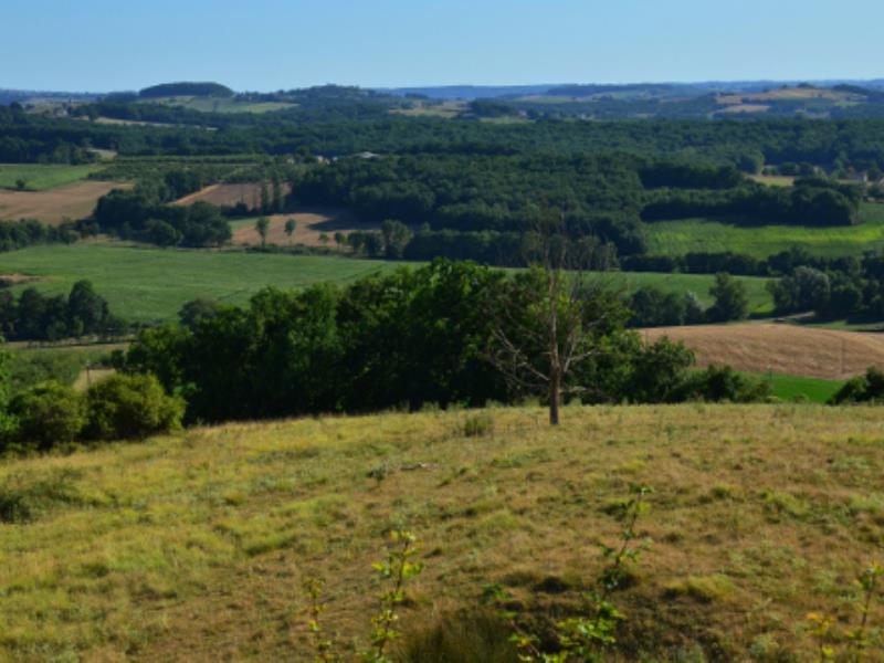 Monbahus, autour de la butte de la Vierge