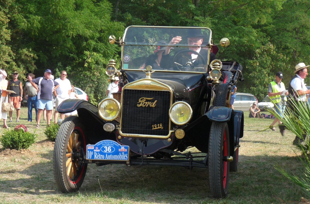 Anniversaire de la 20ème édition de son événement "Auto-Moto D'HIER ET D'AUJOURD'HUI"