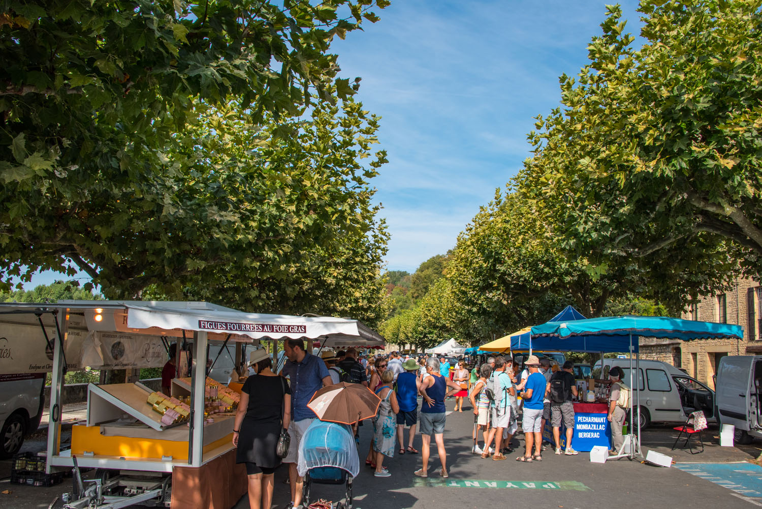 Marché des Producteurs de Pays de Beynac-et-Ca ...
