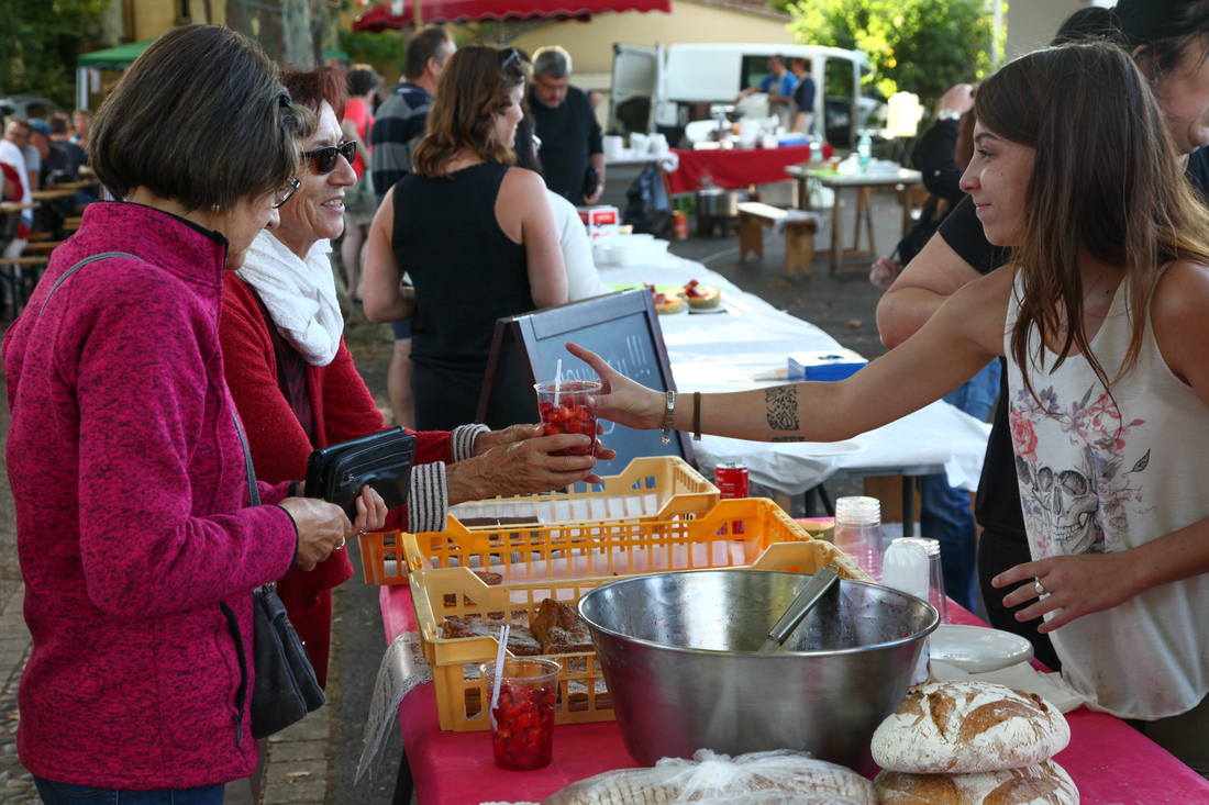 Marché Gourmand à Saint-Julien-de-Lampon