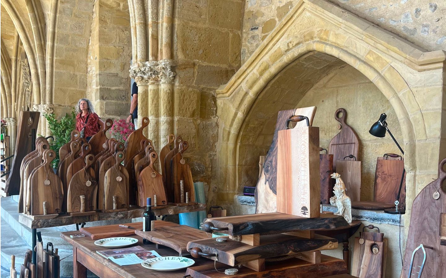 Exposition des métiers d'art au cloître de la  ...