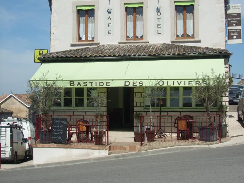 Hôtel-Restaurant La Bastide des Oliviers