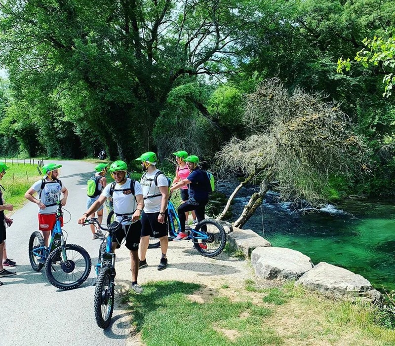 Été actif : Trottinette électrique tout terrain