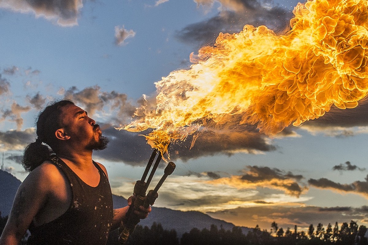 Spectacle de feu - Cadouin